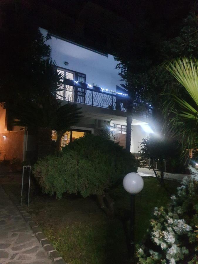 לינה וארוחת בוקר Brusciano Ospitalita Il Noce מראה חיצוני תמונה